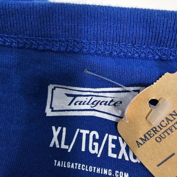 Tailgate Buffalo Bills Football Helmet Graphic Tee Blue Men's Size XL NWOT Read - Picture 10 of 14